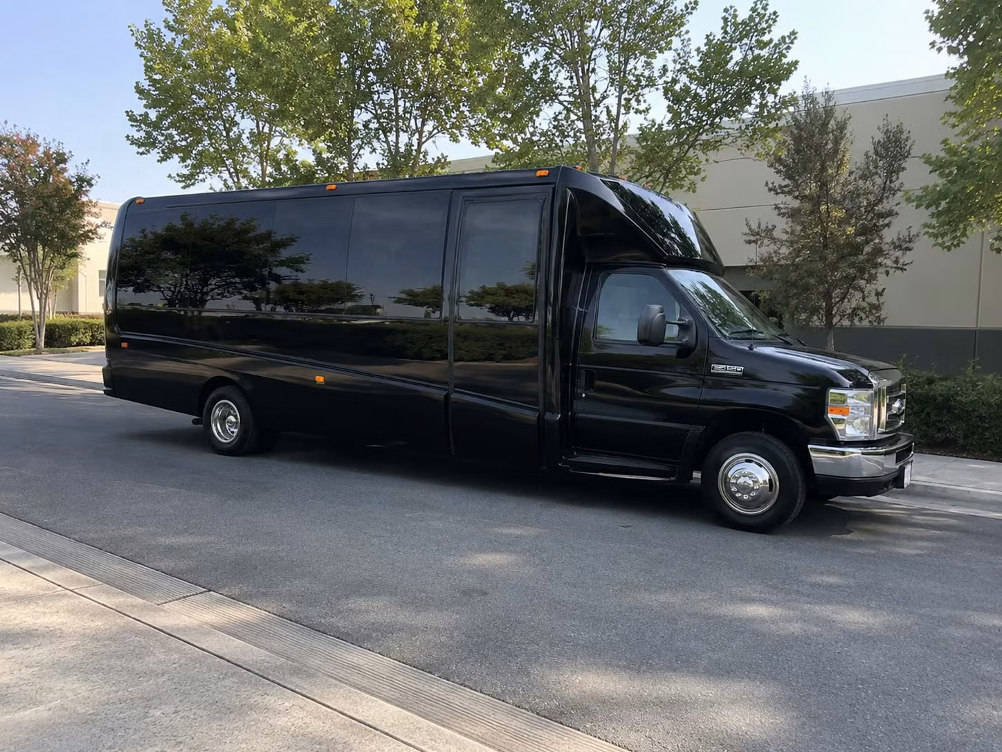 prom homecoming bus rentals in hillsboro