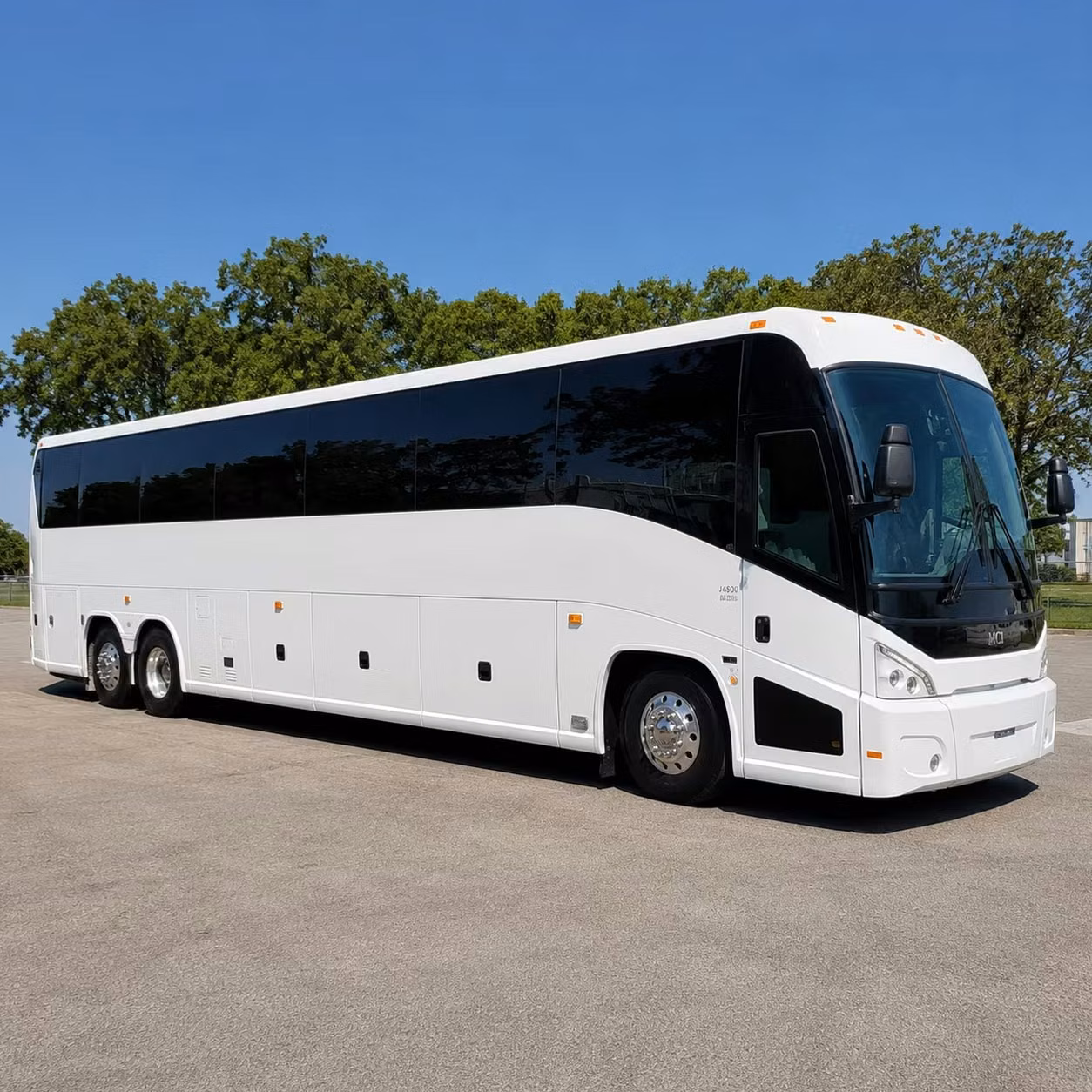 weekly congregation shuttles keep hillsboro church members connected